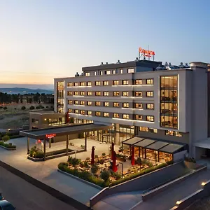 Ramada By Wyndham Aliaga فندق