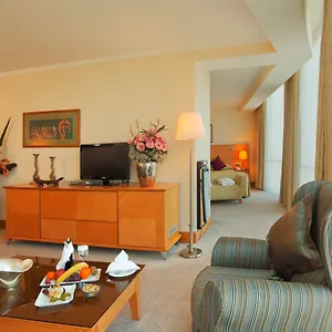 Wyndham Grand Ozdilek Thermal & Hotel